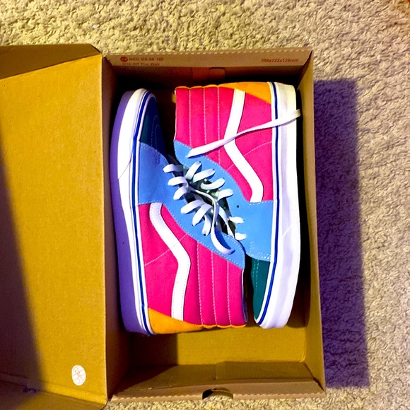 Sk8-Hi nine in men’s, 10 1/2 in women’s unisex - Picture 1 of 4